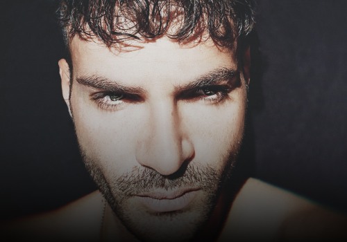 How does Valuxxo encourage men to develop and maintain a consistent skincare routine?